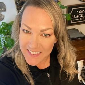 Meet your Posher, Jamye